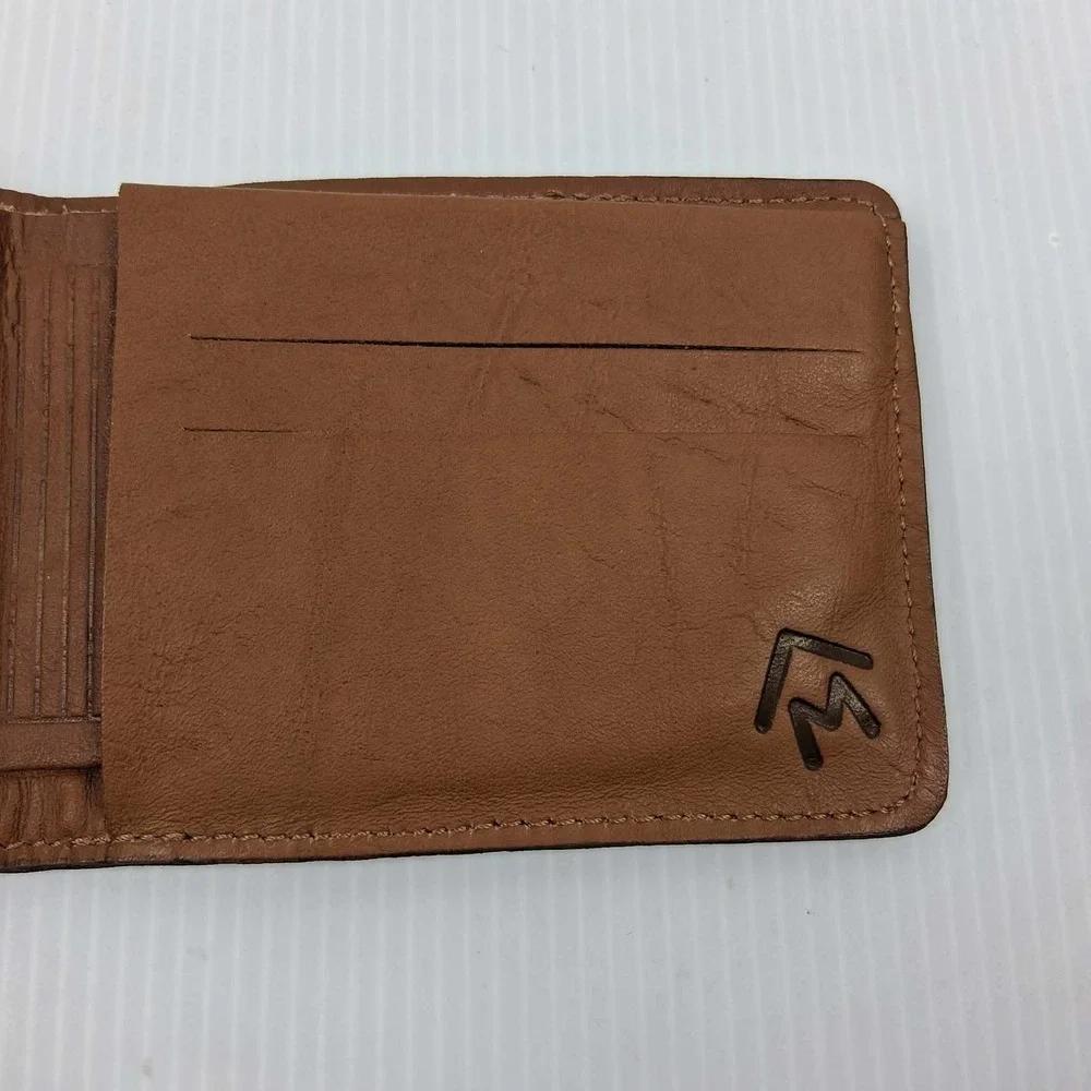 MARLBORO LEATHER BI-FOLD WALLET Vtg Made In Brazil Brown‎ Genuine Leather